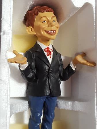 MAD Magazine Alfred E Neuman Statue | Kooky Kollectibles